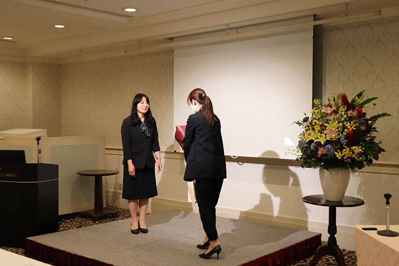 遠藤由紀子先生の講演会の様子